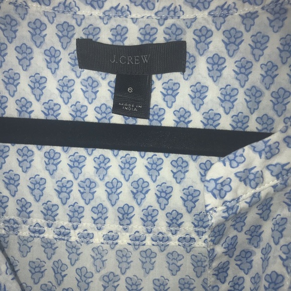 3/$20, Cute J.Crew Top w/ Gold Side Detail - Picture 3 of 8